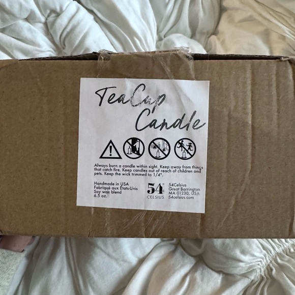 NWT Free People Teacup Candle w/ Saucer - Picture 3 of 4